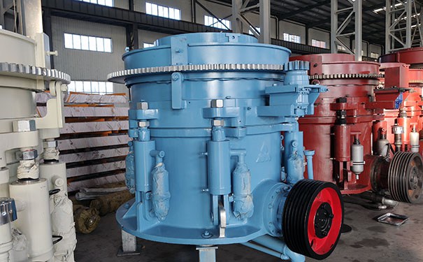 內(nèi)蒙古多缸液壓圓錐破碎機(jī)