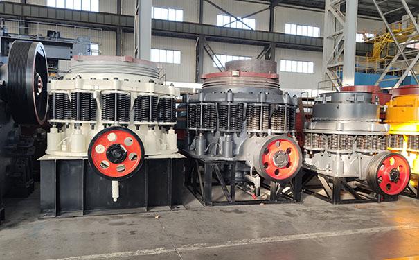 內(nèi)蒙古多缸液壓圓錐破碎機(jī)