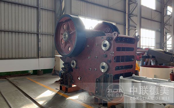 復(fù)合式破碎機哪里好,哪里有賣的？