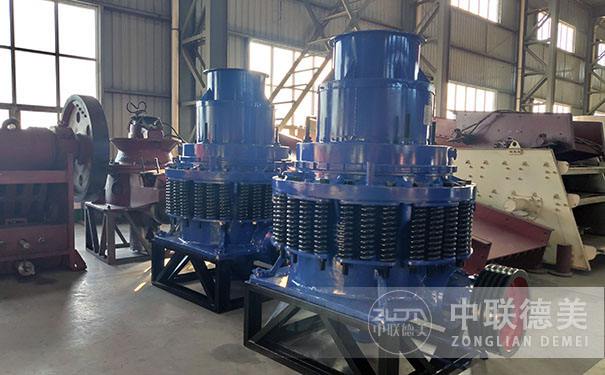 沖擊破碎機(jī)原理