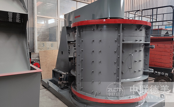 立軸數(shù)控破碎機