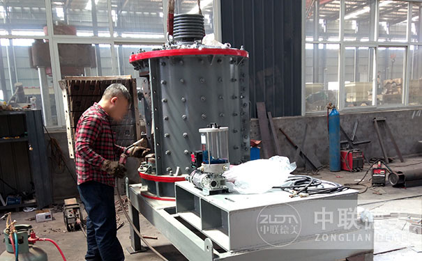 立軸破碎機(jī)