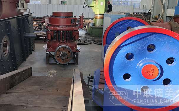 反擊式制砂機(jī)