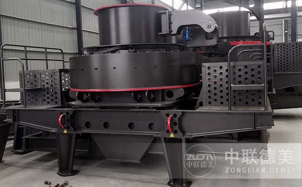 對輥制砂機(jī)