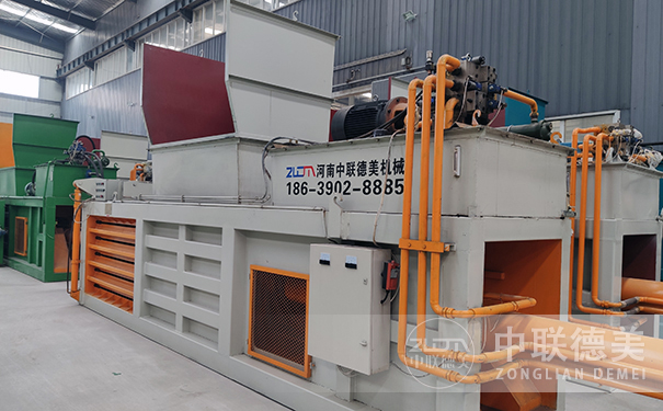 160噸半自動廢紙打包機(jī)