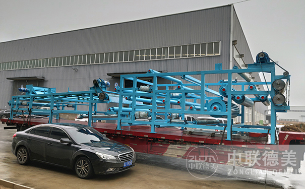 洗砂廠(chǎng)污泥脫水帶式壓濾機(jī)